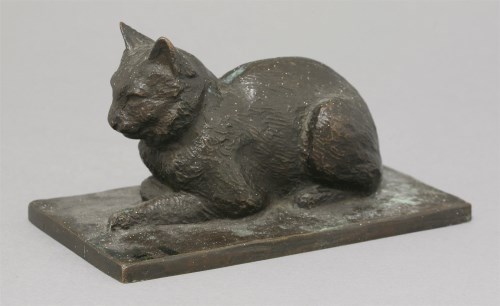 Lot 242 - A bronze cat