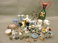 Lot 73 - A collection of assorted china