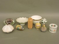 Lot 334 - Various Chinese items