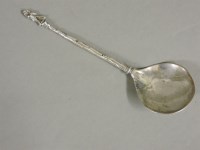 Lot 382 - A 17th century? silver apostle spoon