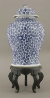 Lot 35 - A large baluster blue and white Vase and Cover