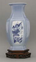 Lot 381 - A blue and white Vase