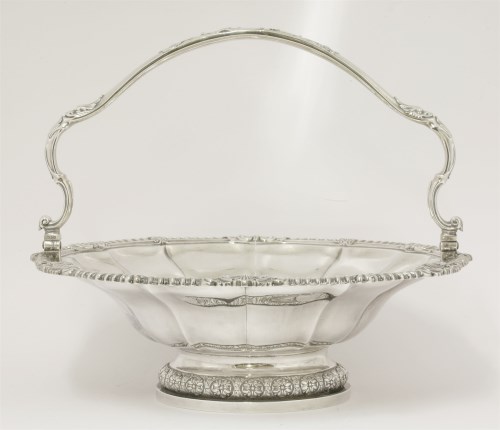 Lot 162 - A George IV silver basket