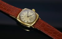 Lot 431 - A gentlemen's 9ct gold Rolex Oyster mechanical strap watch