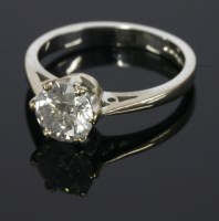 Lot 662 - An 18ct white gold single stone diamond ring