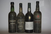 Lot 105 - Assorted Port to include: Croft