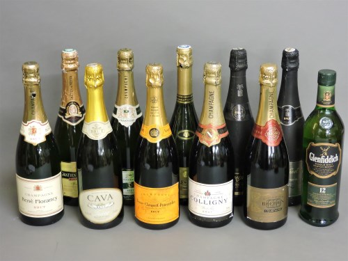 Lot 1205 - A bottle of Veuve Clicquot Ponsardin champagne
