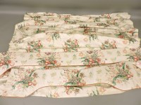 Lot 1574 - A quantity of good quality curtains