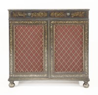 Lot 459 - A George III japanned side cabinet