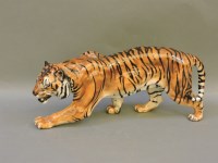 Lot 586 - A Royal Doulton stalking tiger