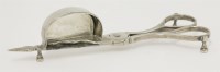 Lot 187 - A pair of George III silver candle snuffers
