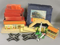 Lot 74 - A collection of Hornby 'O' gauge