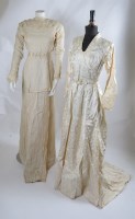 Lot 171 - An Edwardian cream wedding dress