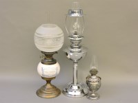 Lot 258 - A late 19th/early 20th century advertising oil lamp