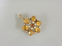 Lot 20 - A 9ct gold citrine and cultured pearl brooch/pendant
