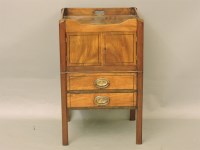 Lot 526 - A mahogany bedside cabinet