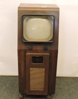 Lot 372 - An early Pye television set