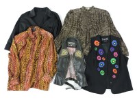 Lot 371 - Vintage clothing