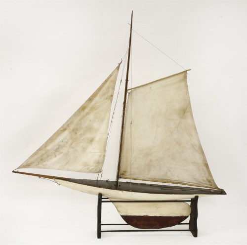 Lot 385 - A Victorian pond yacht