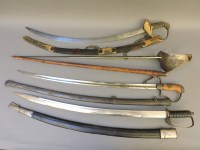 Lot 161 - Edged weapons