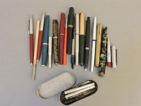 Lot 52 - Assorted Parker fountain and ball point pens