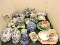 Lot 341 - A collection of Maling ware ceramics