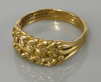 Lot 12 - An 18ct gold short ring