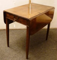 Lot 414 - A George III mahogany Pembroke table