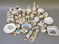 Lot 90 - Crested china