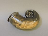 Lot 99 - A Scottish horn snuff mull