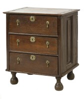 Lot 397 - An oak chest