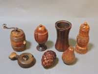 Lot 230 - A collection of treen items