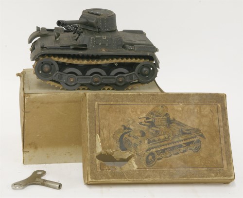 Lot 117 - A Gama tinplate clockwork tank