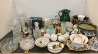 Lot 469 - Miscellaneous ceramics