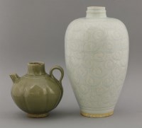 Lot 433 - A qingbai vase