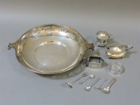 Lot 160 - A silver two handled bowl