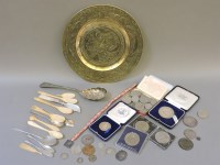 Lot 97 - Assorted silver