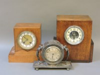 Lot 316 - Three old mantel clocks