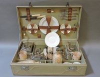 Lot 391 - A vintage car picnic hamper