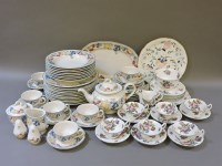 Lot 346 - A Villeroy & Boch part tea and dinner service