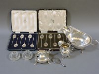 Lot 113 - A collection of silver