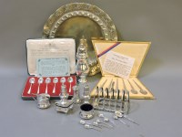 Lot 148 - A collection of silver and silver plated items