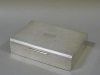 Lot 159 - A silver table top cigarette box