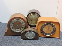 Lot 298 - Four boxes of old clocks