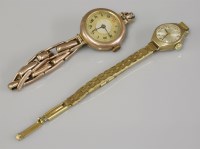 Lot 45 - A ladies mechanical bracelet watch