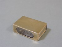 Lot 93 - A 9ct gold match sleeve