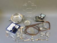 Lot 290 - A collection of silver items