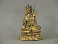 Lot 374 - An antique bronze Buddha