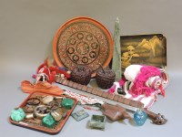 Lot 476 - Ethnic items