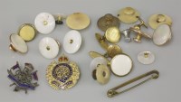 Lot 19 - A Royal Engineers gold brooch